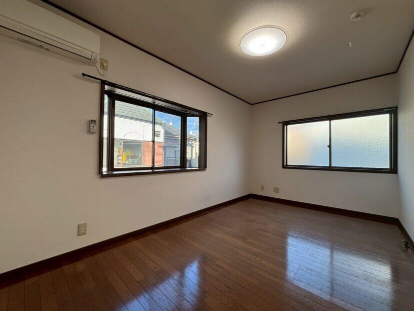 桃山ハイツD号室