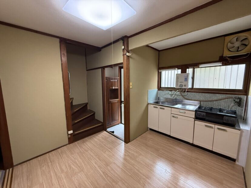 小倉町南堀池67-33テラスハウス